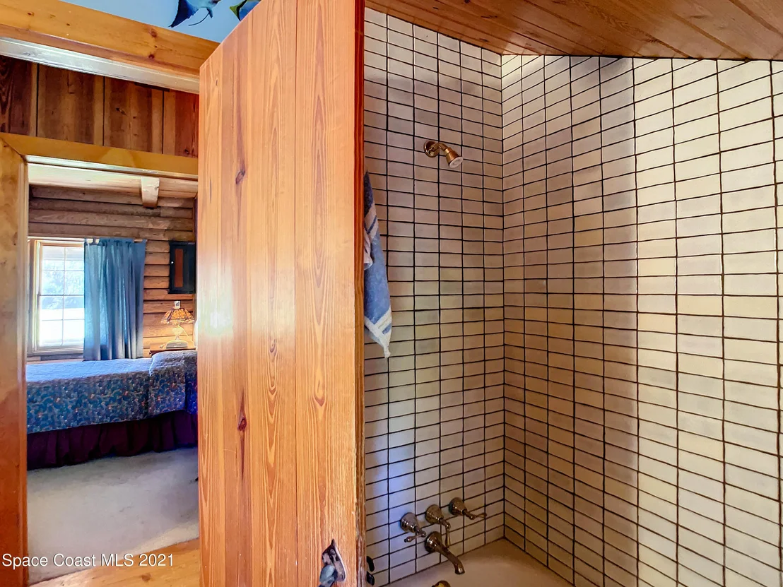 Photo of 4340 Burkholm Road