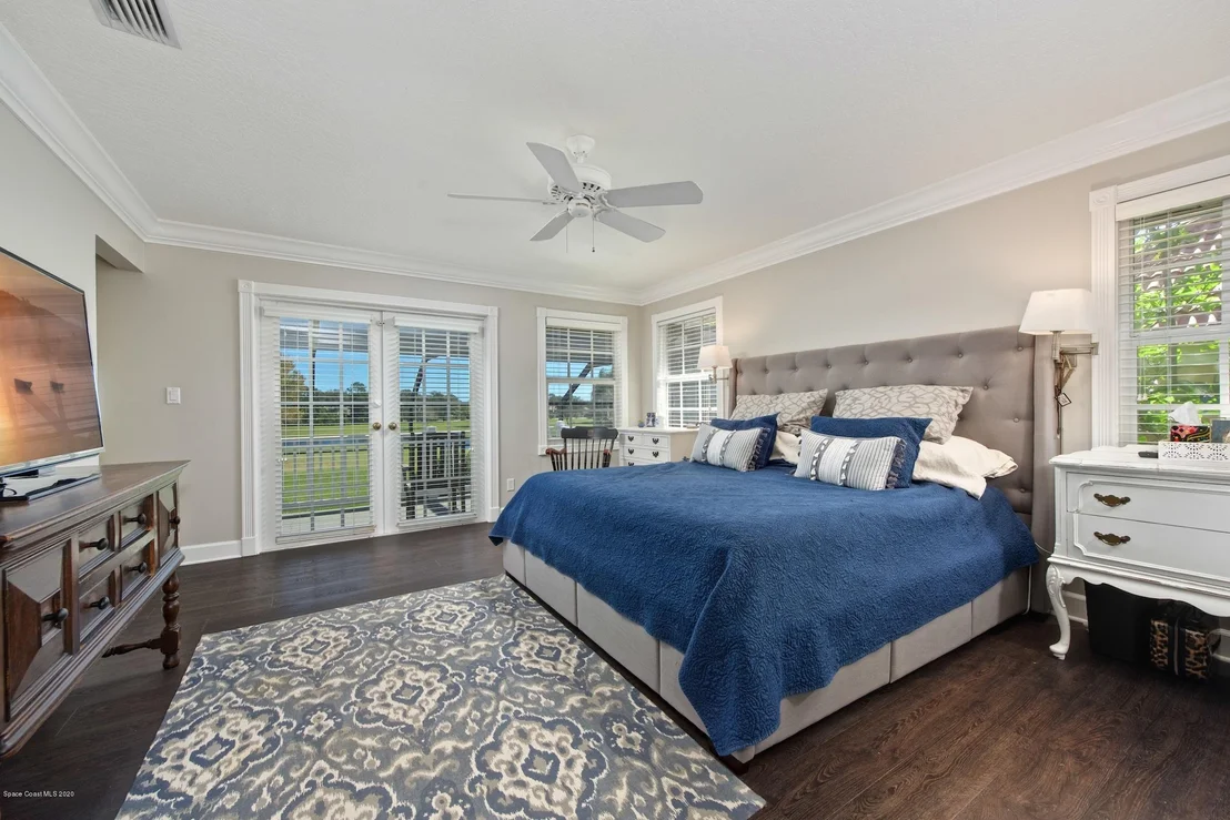 Photo of 637 Woodbridge Drive