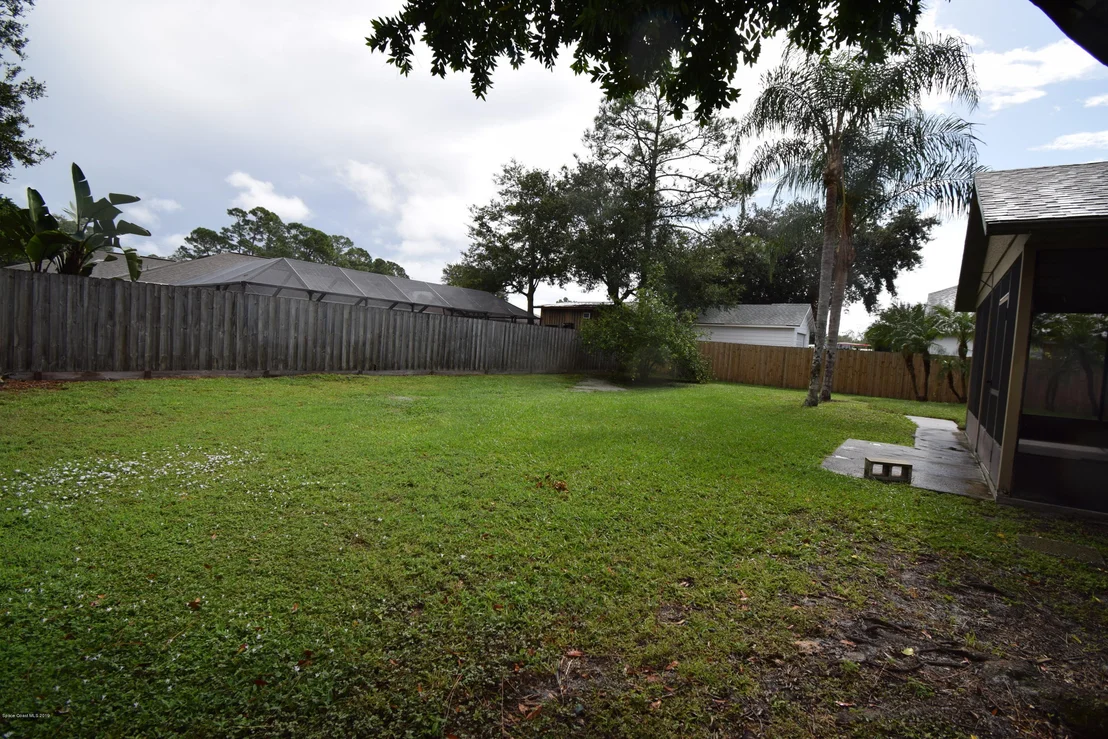 Photo of 6449 Muller Avenue