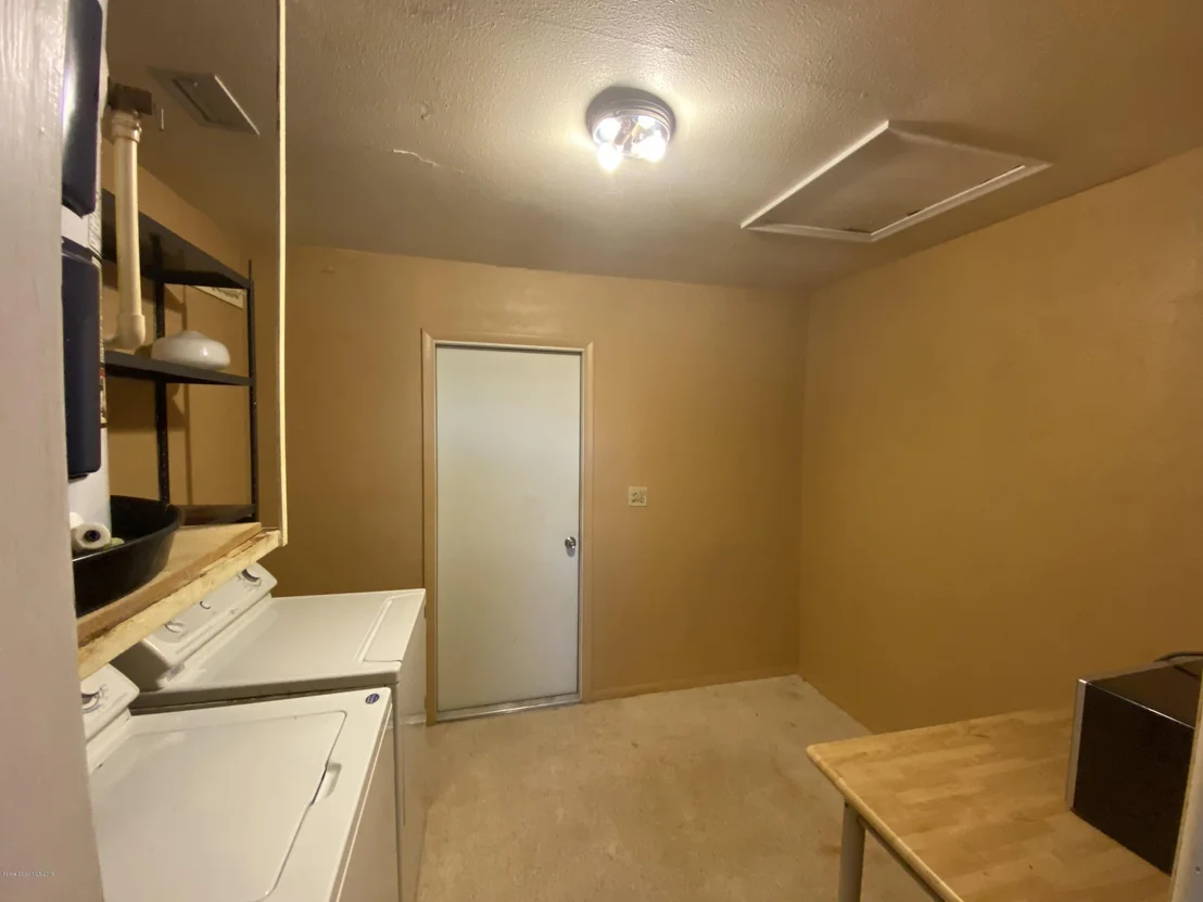 Photo of 787 Chickasaw Avenue