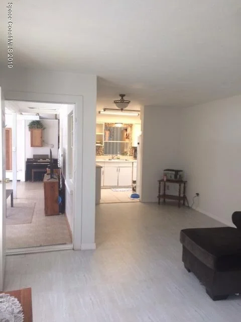 Photo of 1275 Estridge Drive