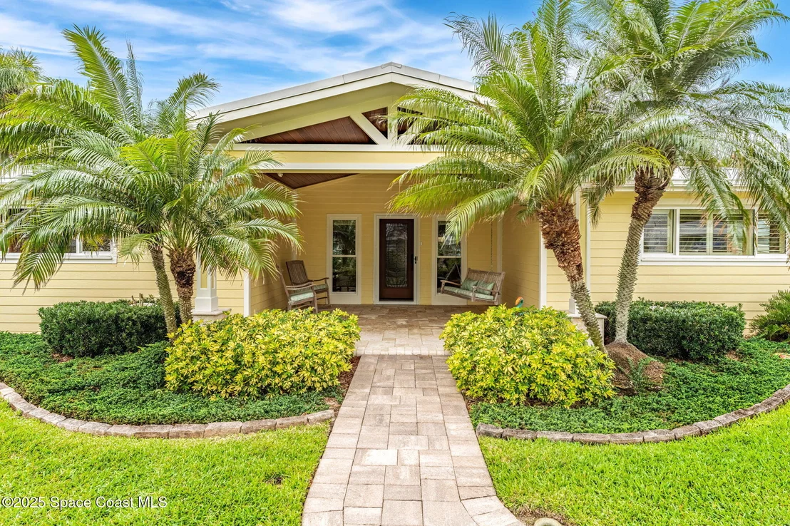 Photo of 610 Mango Drive