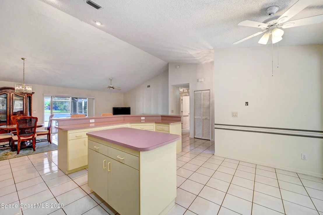 Photo of 3307 Lake View Circle