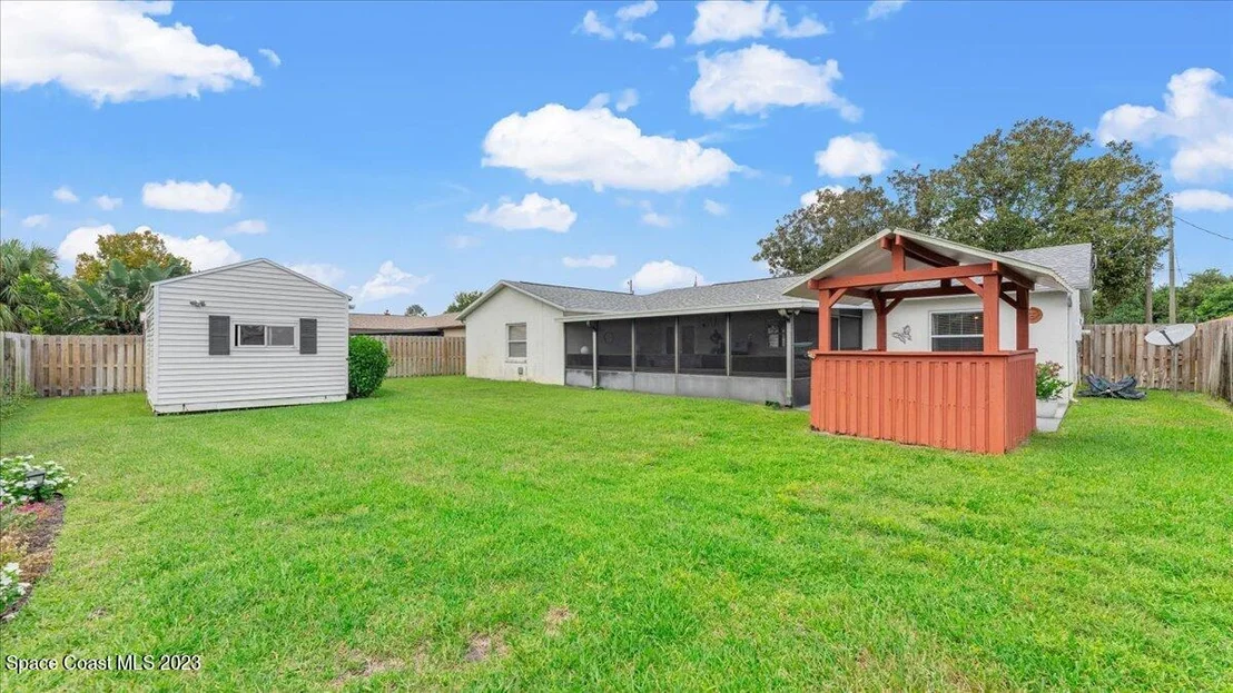 Photo of 987 Sycamore Drive