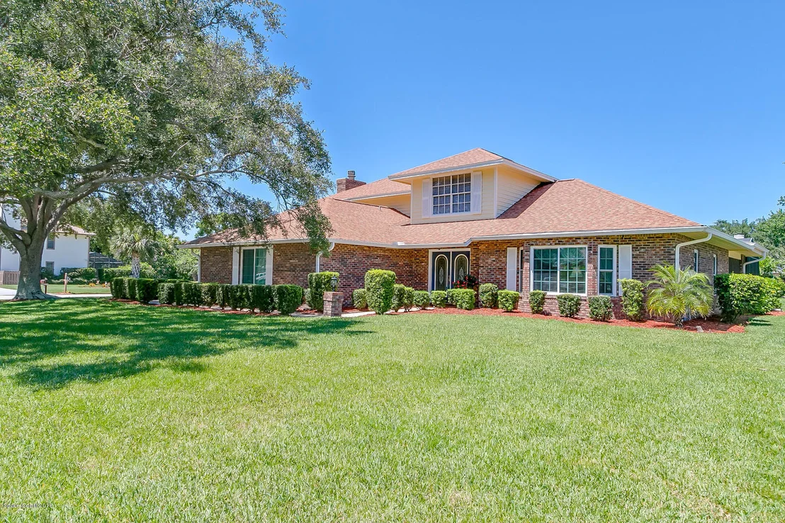 Photo of 685 Woodbridge Drive