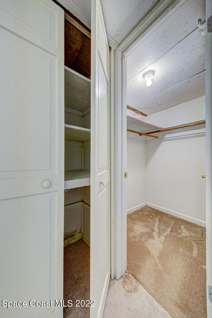 Photo of 325 Orchid Boulevard