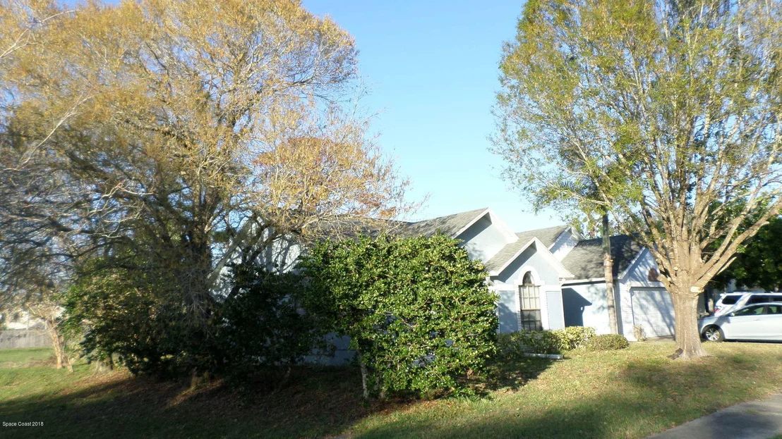 Photo of 944 Jamestown Drive