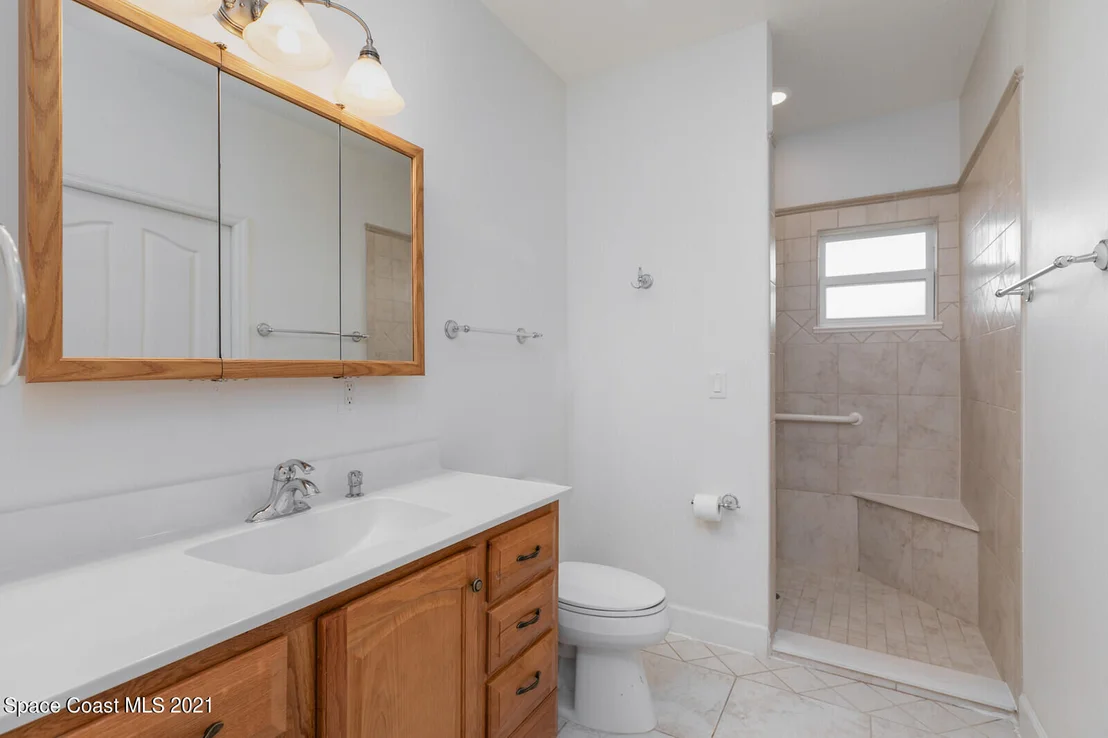 Photo of 1397 Miller Street NE
