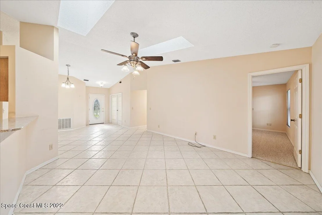 Photo of 958 Tamarind Circle