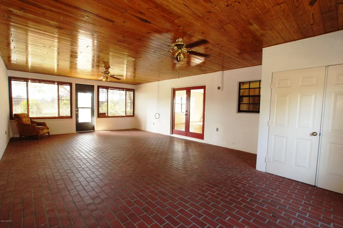 Photo of 515 Hall Road