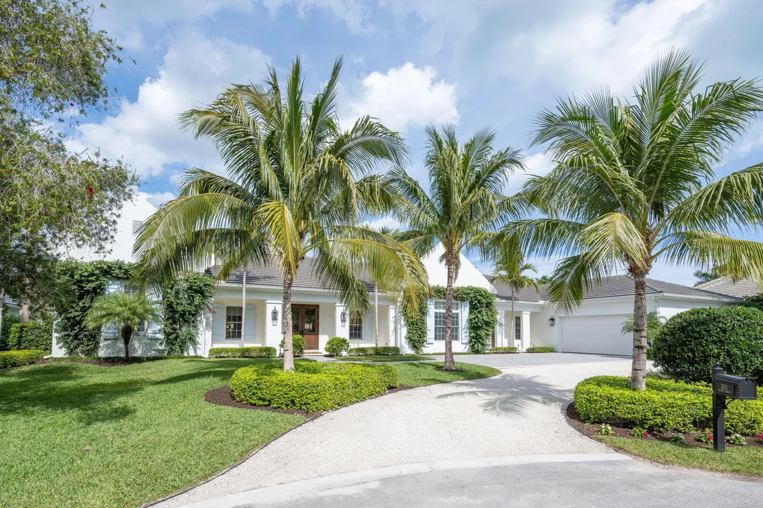 Photo of 501 River Drive