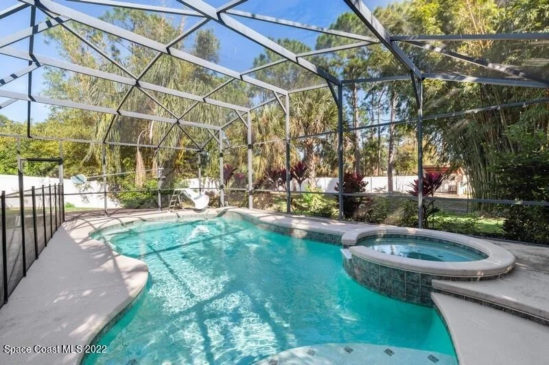 Photo of 461 Waterside Circle