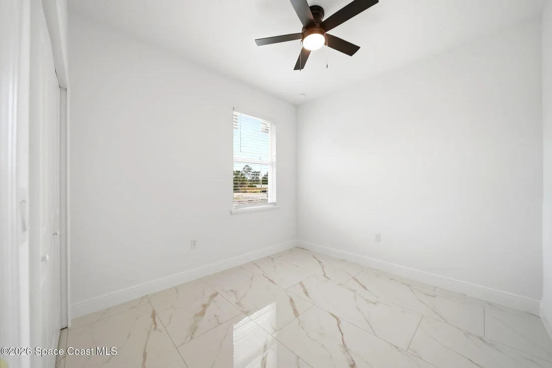 Photo of 2180 Cogan Drive SE