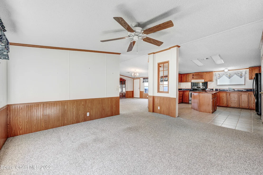 Photo of 2323 Coconut Palm Drive NE