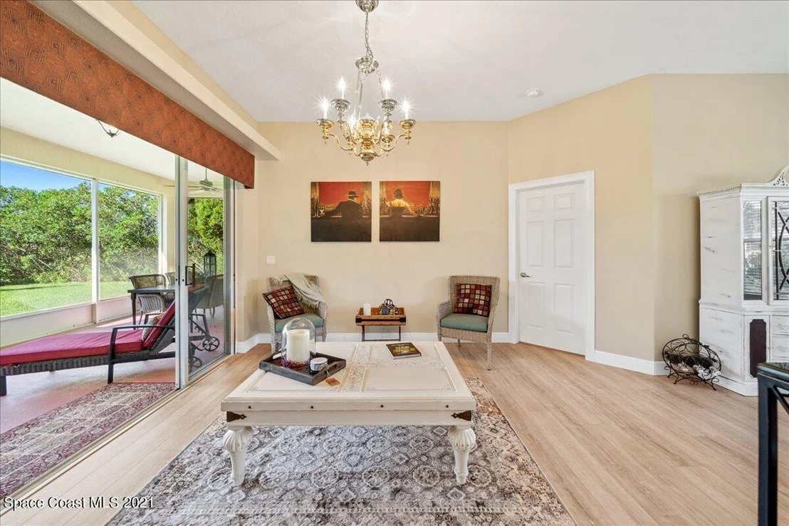 Photo of 1150 Spring Oak Drive