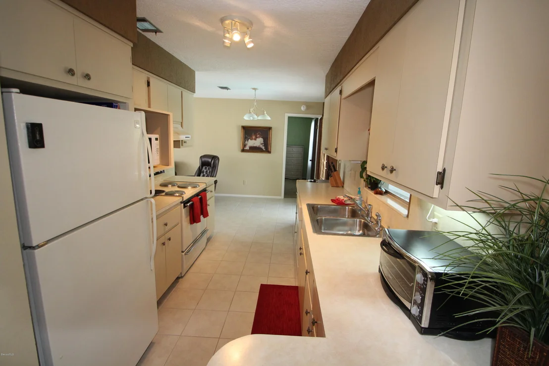 Photo of 2700 FOREST Drive