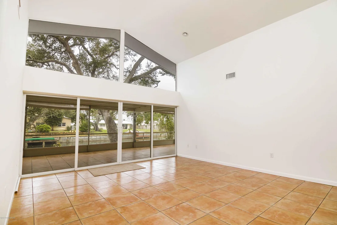 Photo of 208 Rose Drive