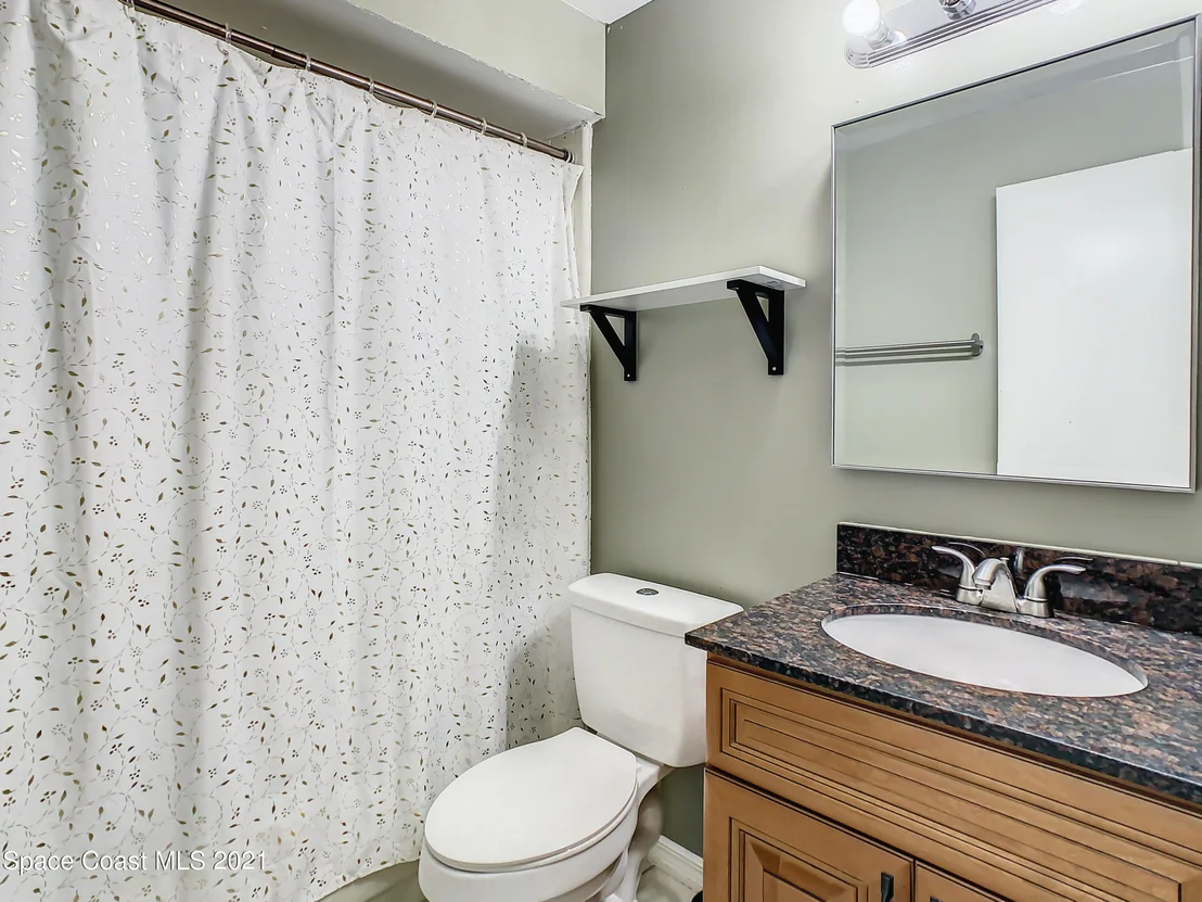 Photo of Unit 3 at 4100 Pershing Pointe Place