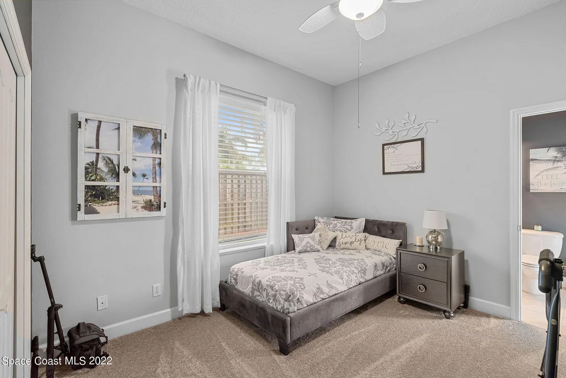 Photo of 1597 Auburn Lakes Drive