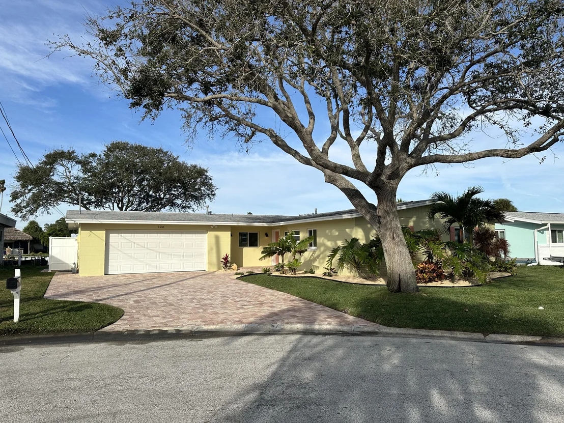Photo of 126 Deleon Road