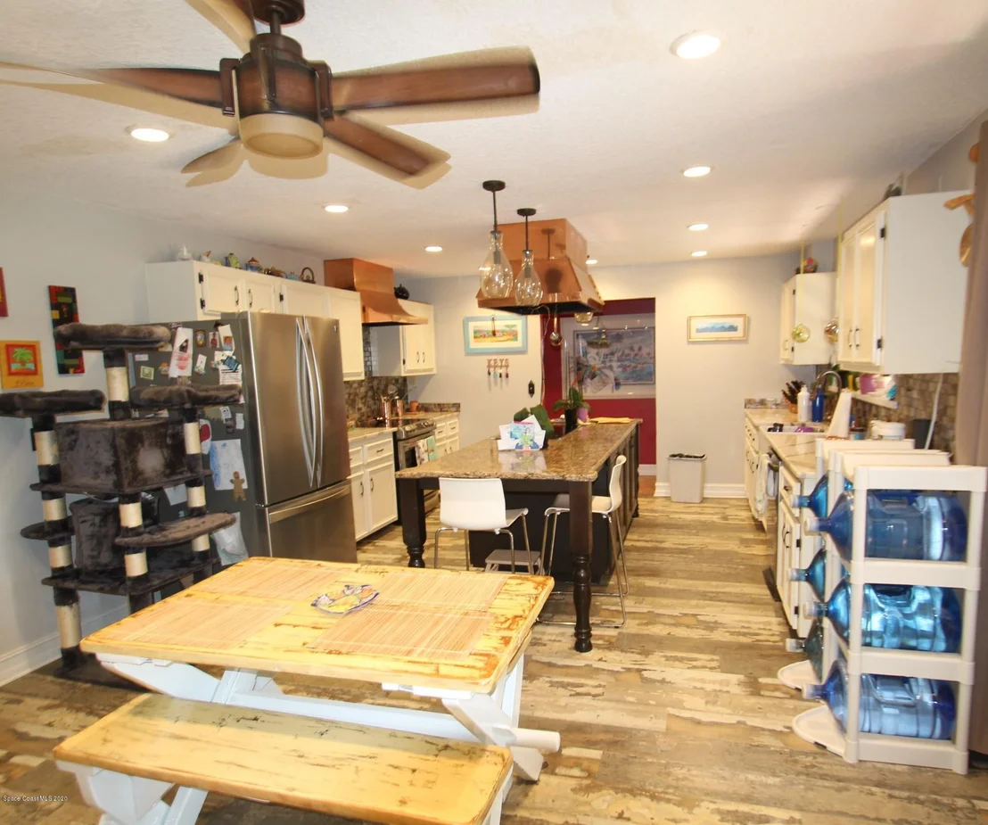 Photo of 1175 Marie Street