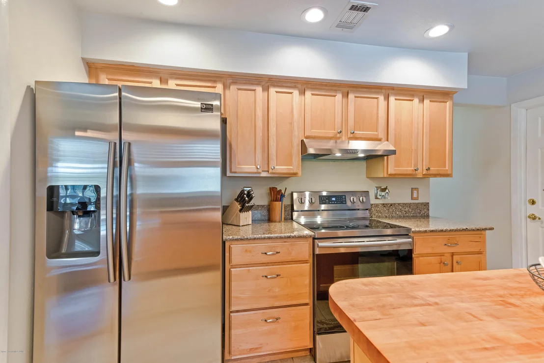 Photo of 860 Preston