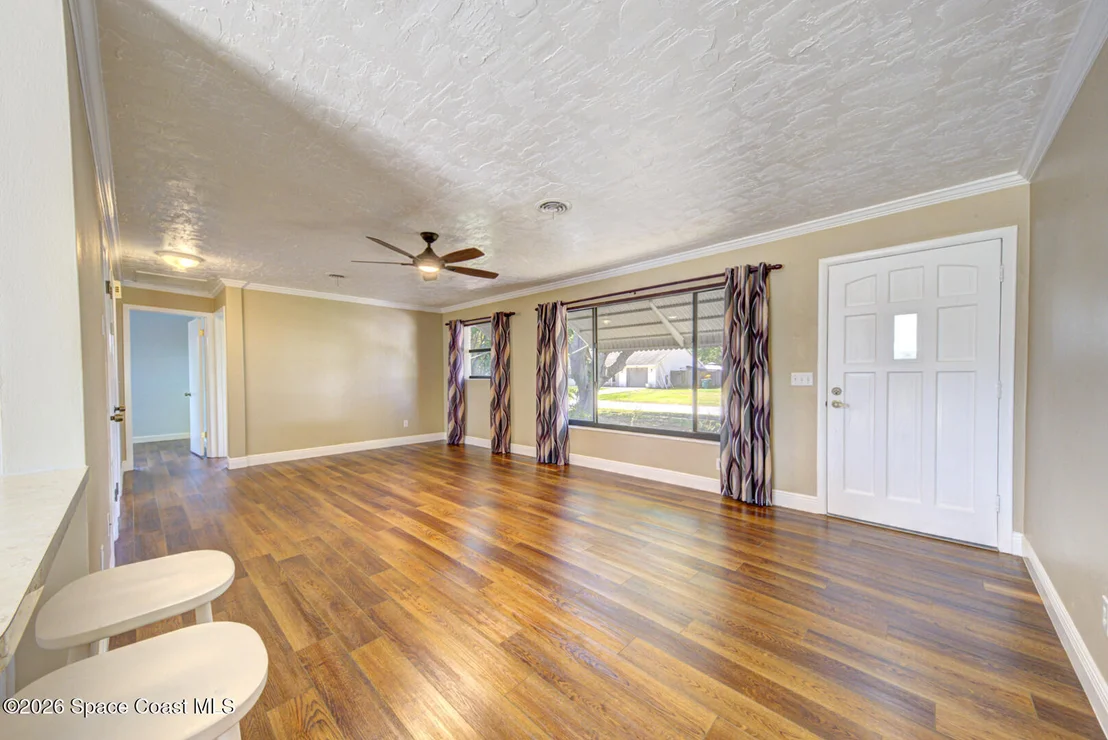 Photo of 990 Hibiscus Street