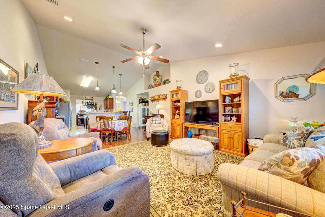 Photo of 1815 Botanica Circle