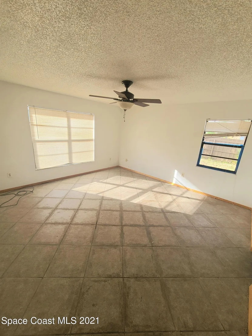 Photo of 292 Chase Road