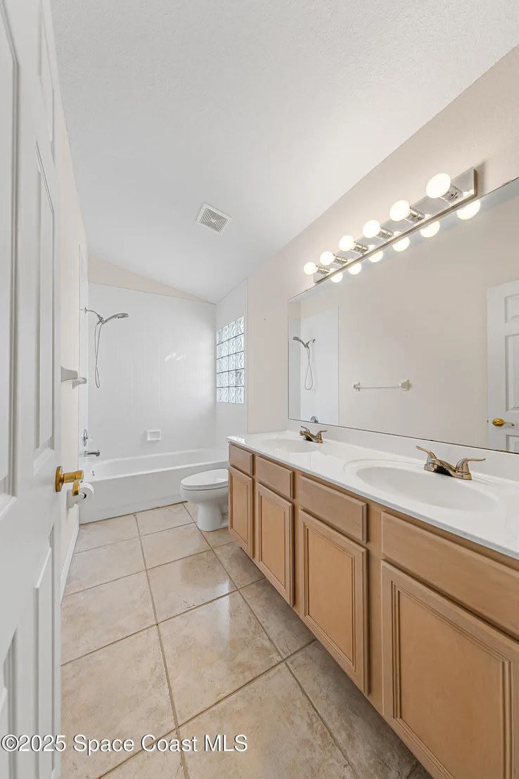 Photo of 853 Suntree Woods Drive