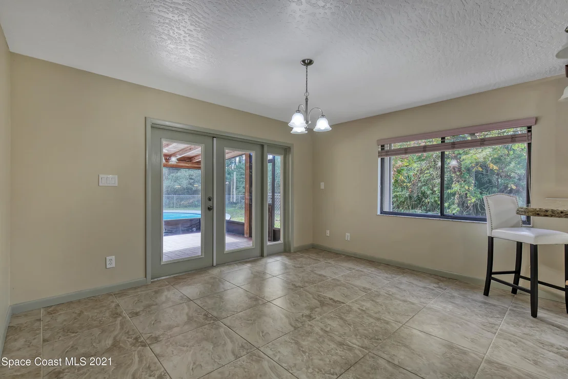 Photo of 2502 Meadow Lane