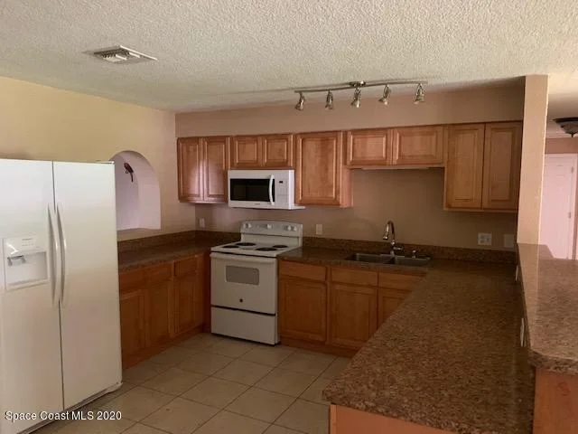 Photo of 4406 Plompton Drive