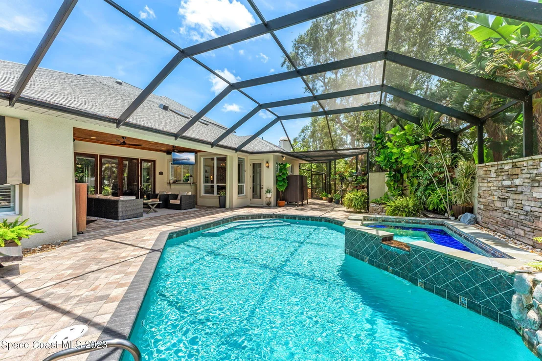 Photo of 891 Peregrine Drive
