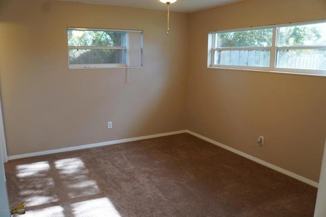Photo of 988 Kings Post Road