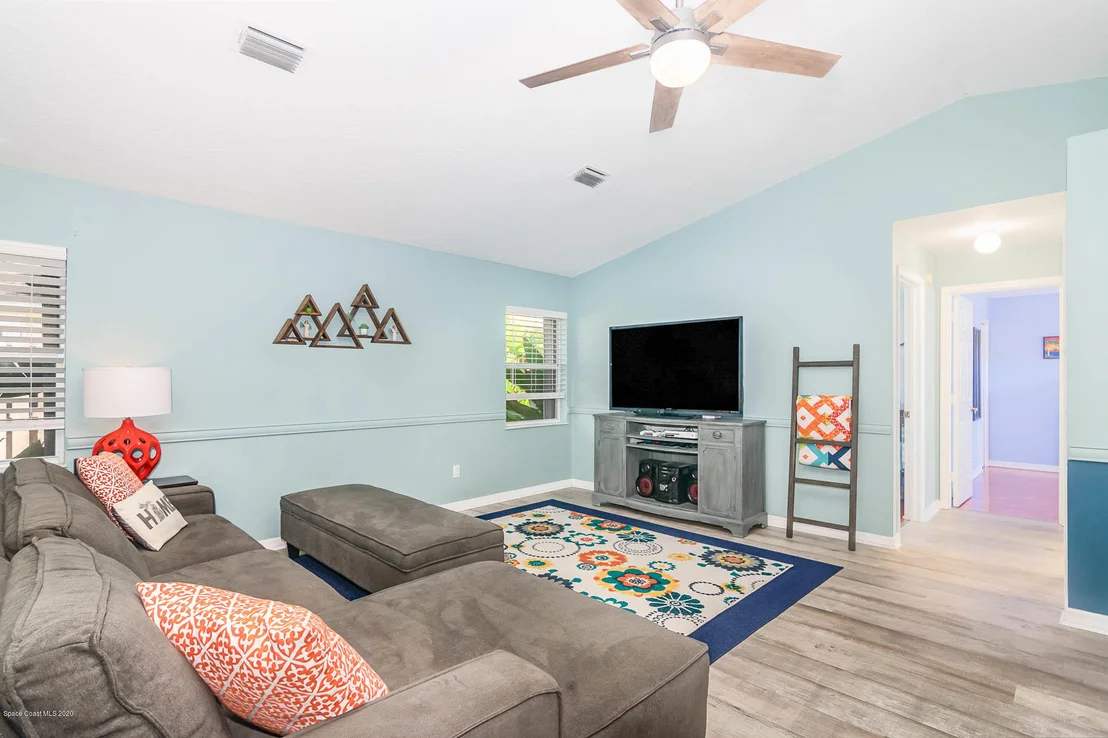 Photo of 779 Carnation Drive