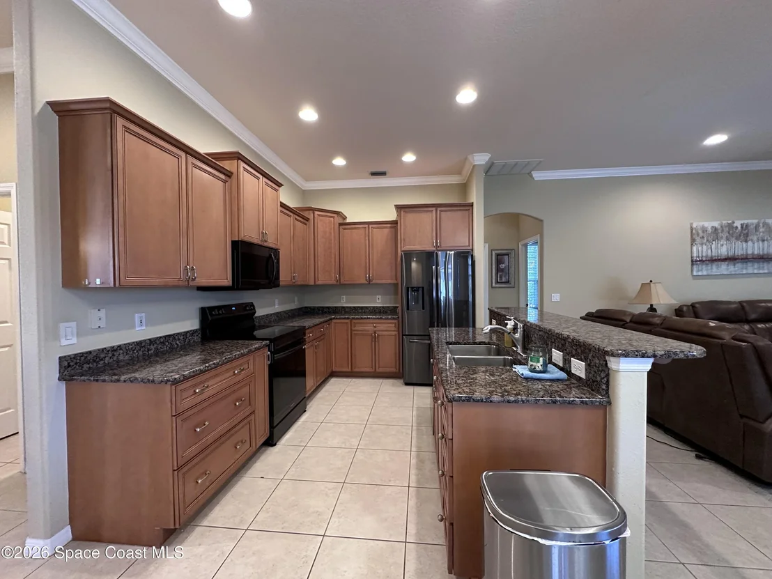 Photo of 883 Spring Oak Drive