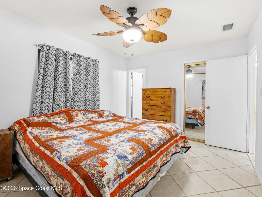Photo of 1209 Vanderbilt Lane