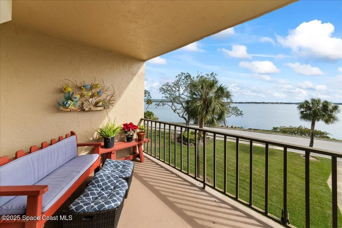 Photo of Unit 303 at 1049 Rockledge Drive