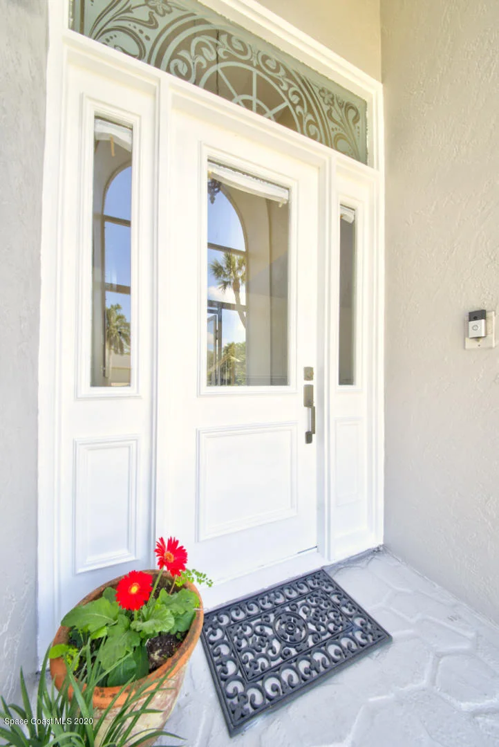 Photo of 2164 Royal Oaks Drive