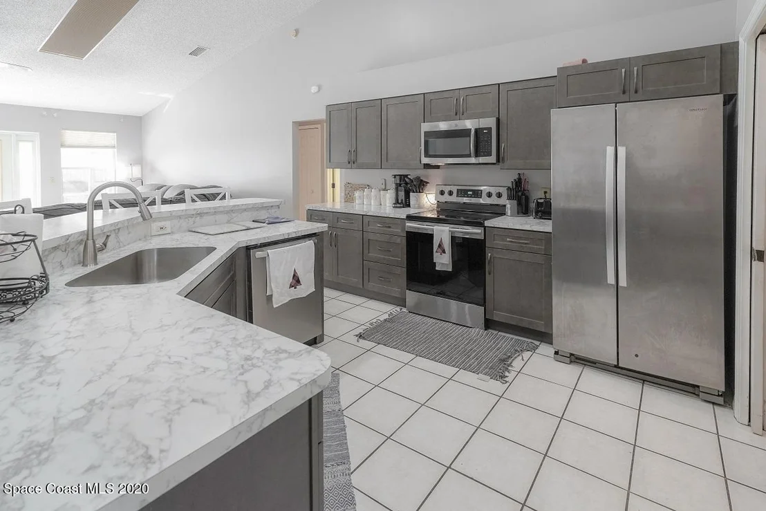 Photo of 913 Whisperoak Drive
