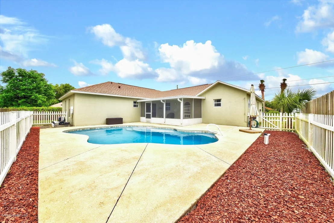 Photo of 6272 Bamboo Avenue