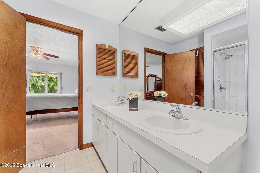 Photo of 396 Dolphin Street