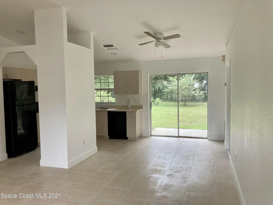 Photo of 2527 Orange Avenue