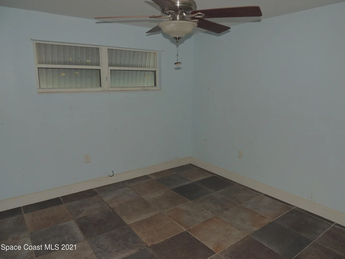 Photo of 2250 Shell Avenue