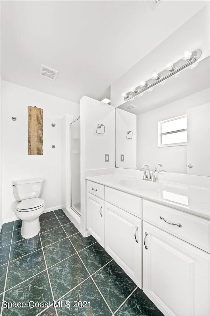 Photo of 320 Bahama Drive