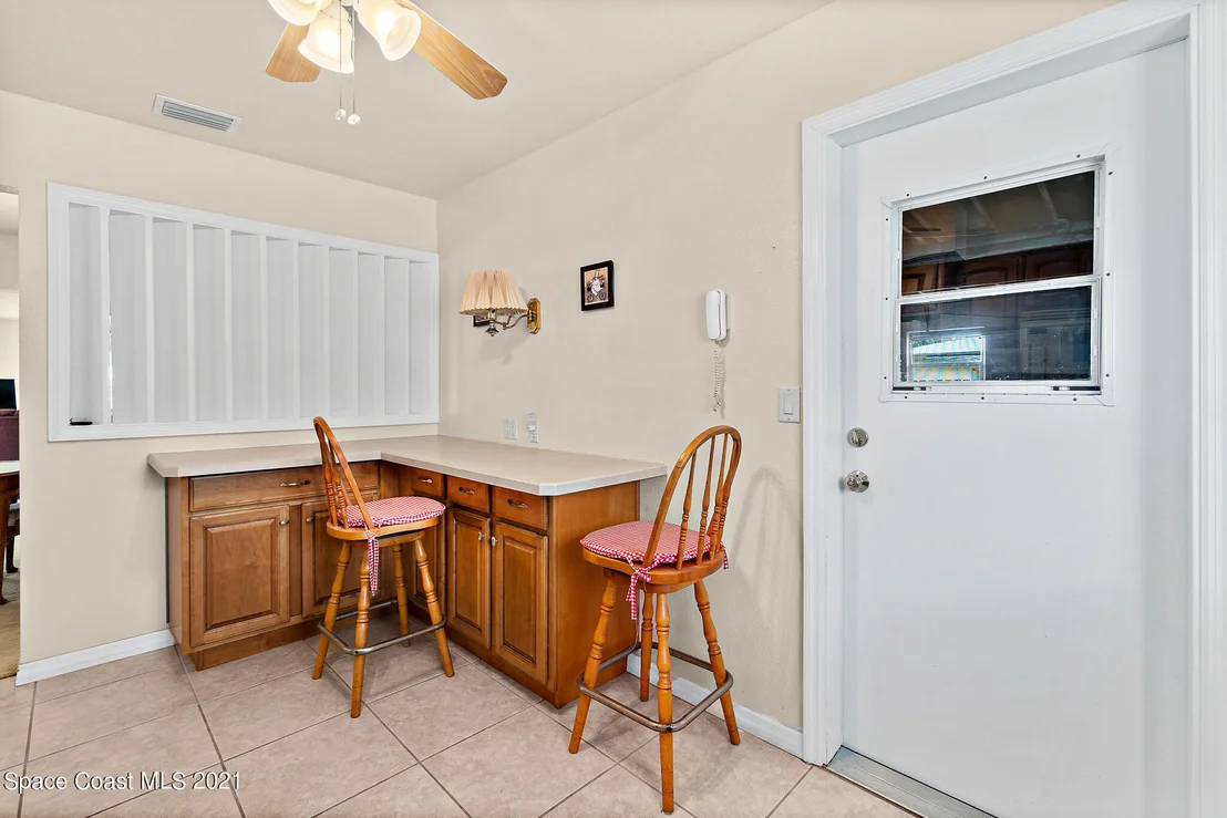 Photo of 1061 Alpine Drive