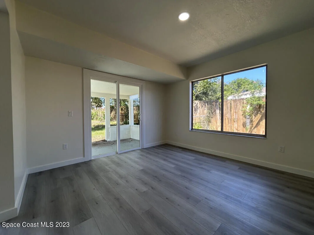 Photo of 1250 Bard Lane NE