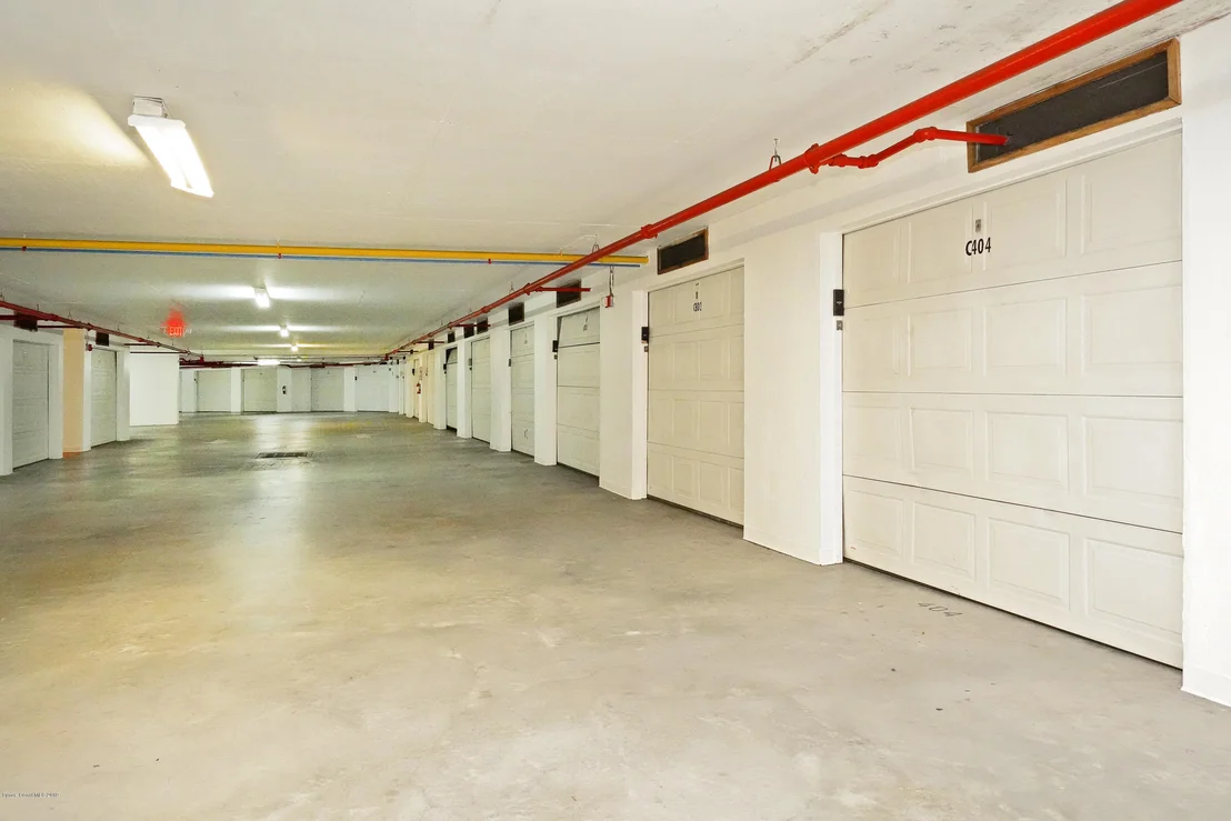 Photo of Unit 404 at 104 Riverside Drive