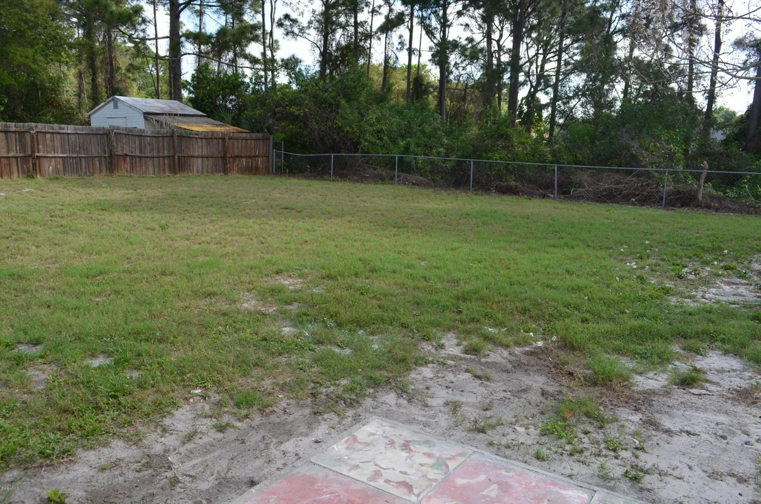 Photo of 6585 Dock Avenue