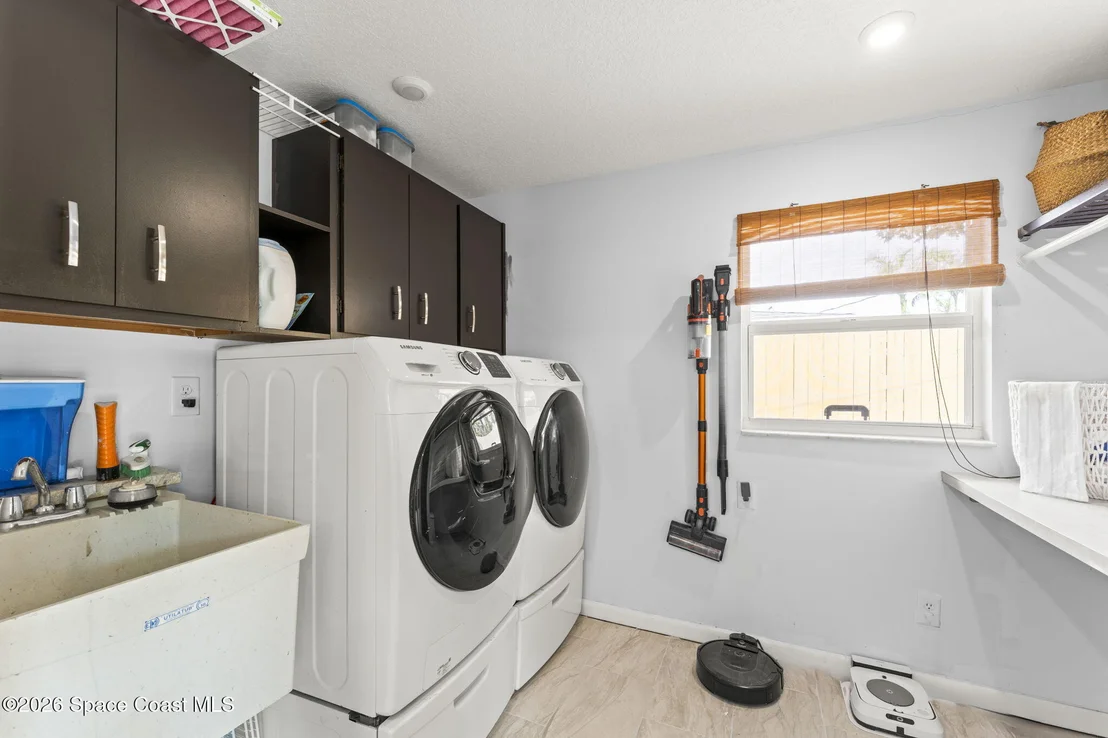 Photo of 500 Seabreeze Drive